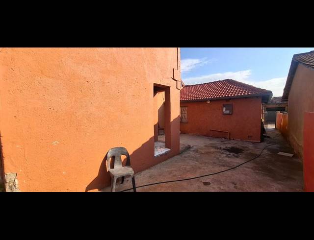 3 BEDROOM HOUSE FOR SALE IN HOSPITAL VIEW